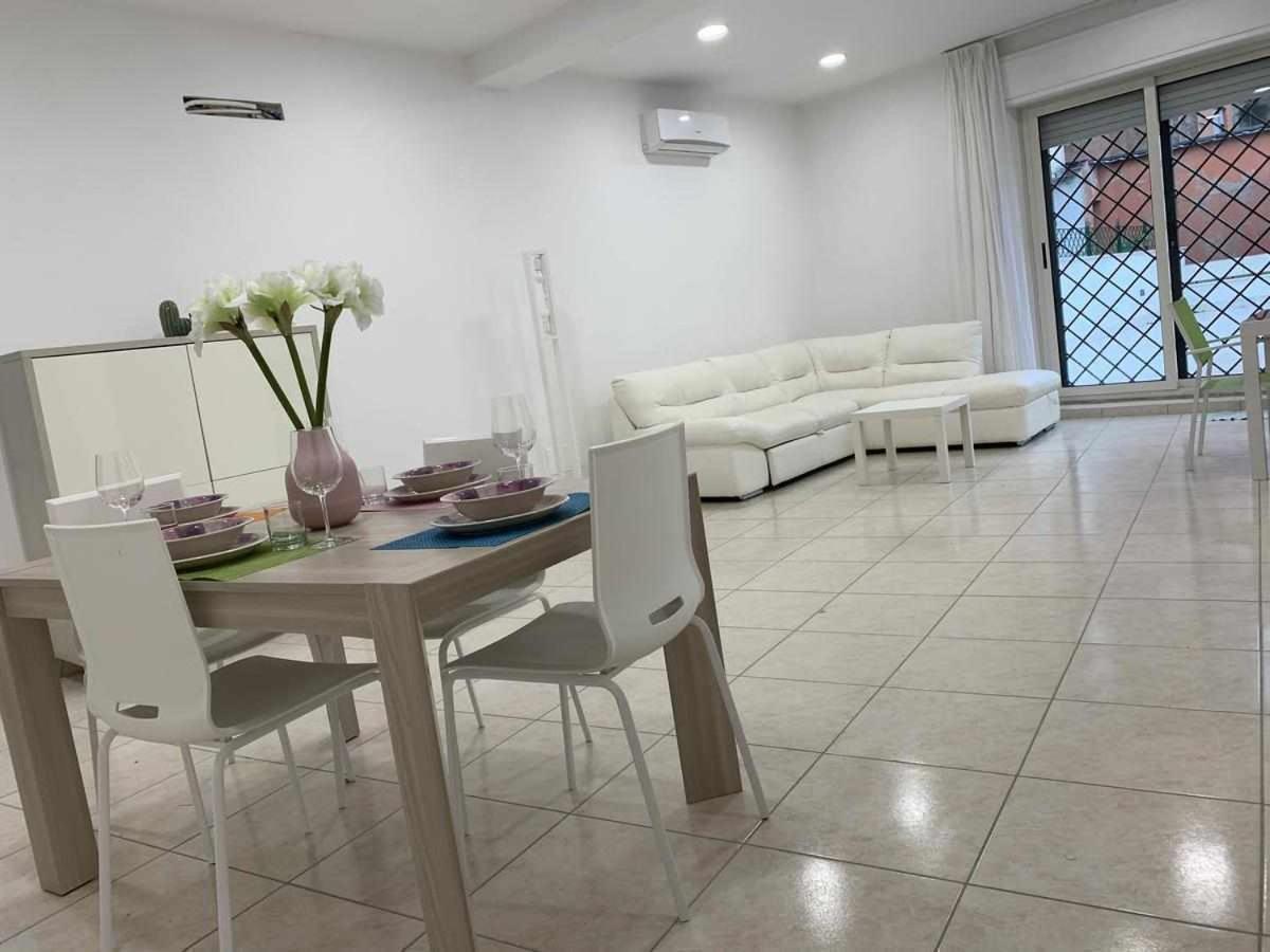 Mediterranean House Nettuno Apartment ภายนอก รูปภาพ
