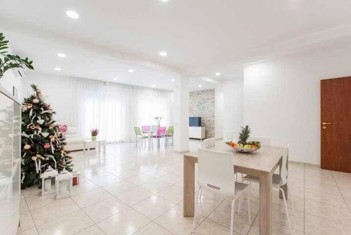 Mediterranean House Nettuno Apartment ภายนอก รูปภาพ